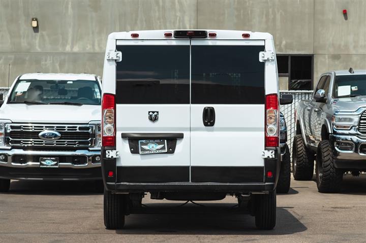 2018 ProMaster Cargo Van image 4