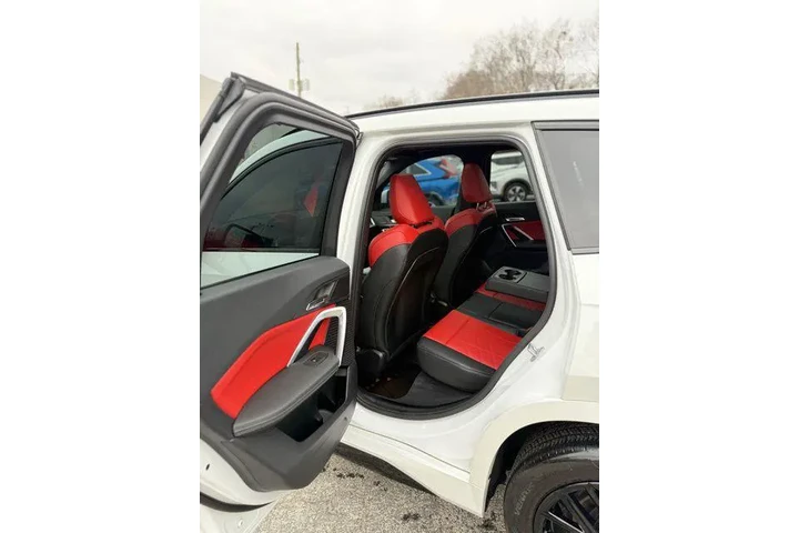 $39688 : BMW X1 2025 AWD xDrive28i 4d image 7