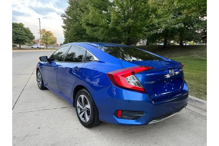 $13997 : 2019 Civic LX image 5