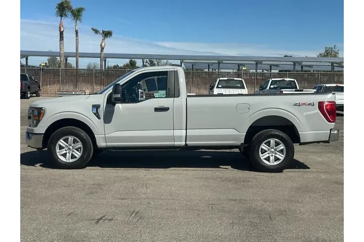 $38670 : Ford F-150 2023 4x4 XL 2dr R image 6