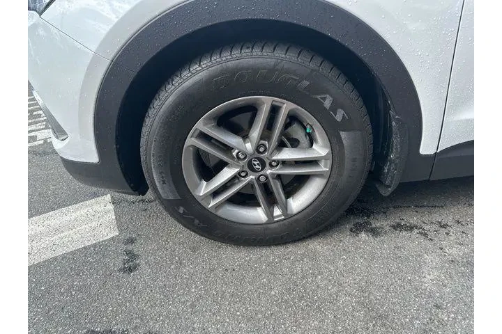 $17541 : Hyundai SANTA FE Sport 2018 image 4