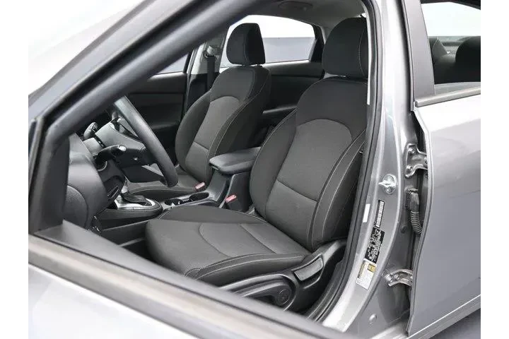 $14498 : Kia Forte 2023 LX 4dr Sedan image 10