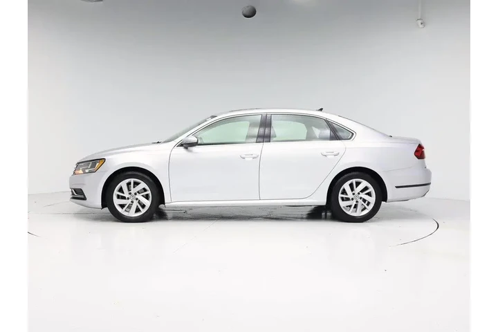 $14599 : Volkswagen Passat 2018 2.0T image 3