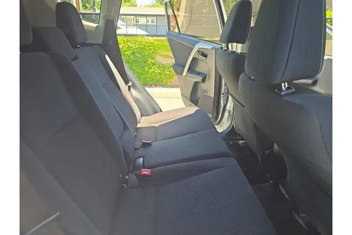 $14995 : Toyota RAV4 2013 AWD XLE 4dr image 10