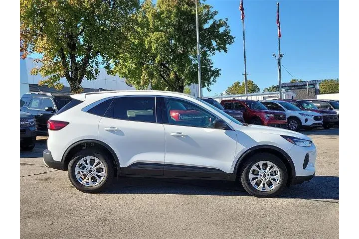 $21488 : Ford Escape 2023 AWD Active image 6