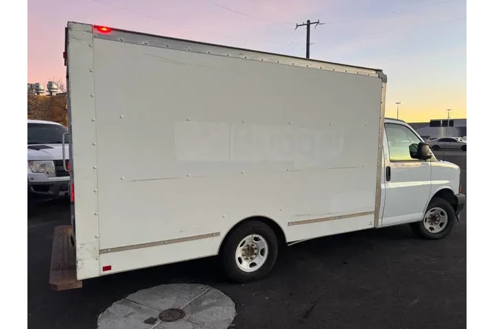 $16995 : 2019 Express 3500 image 3