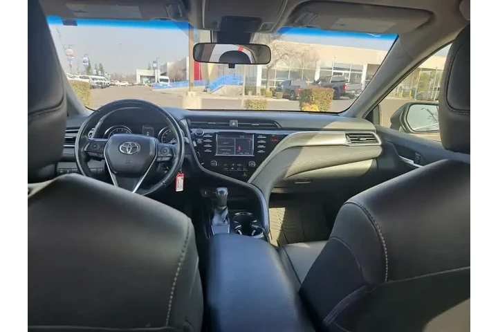 $18000 : Toyota Camry 2018 SE 4dr Sed image 10