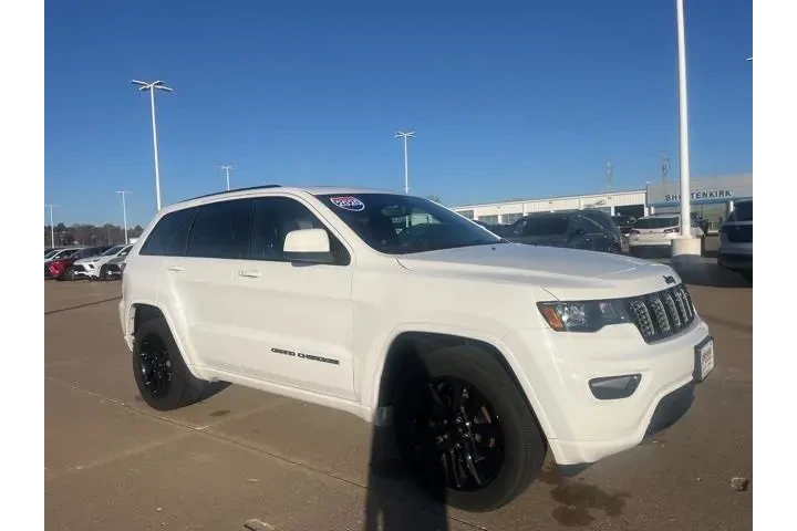 $25998 : Jeep Grand Cherokee 2020 4x4 image 1