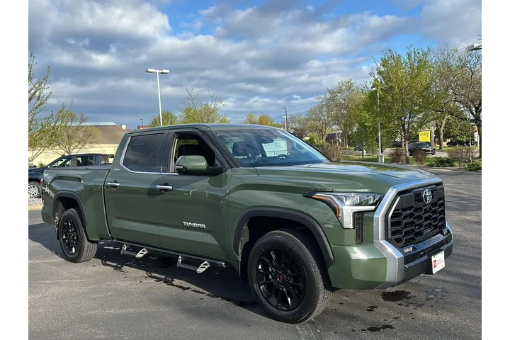$50989 : Gold Certified 2022 Tundra Li image 9