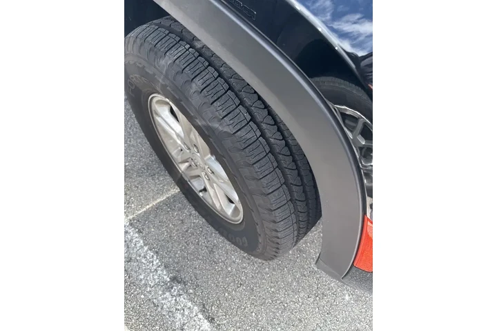 $32998 : Jeep Grand Cherokee 2025 4x2 image 4