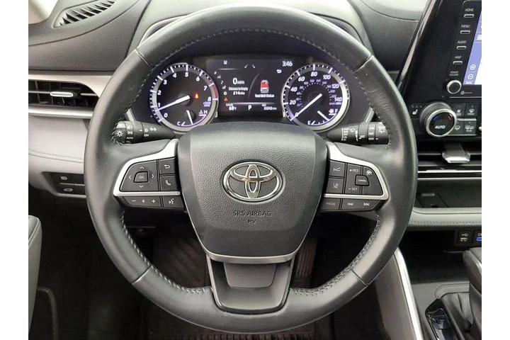 $37998 : Toyota Highlander 2022 AWD X image 10