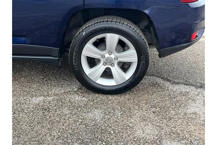 $8897 : Jeep Compass 2016 Sport 4dr image 5