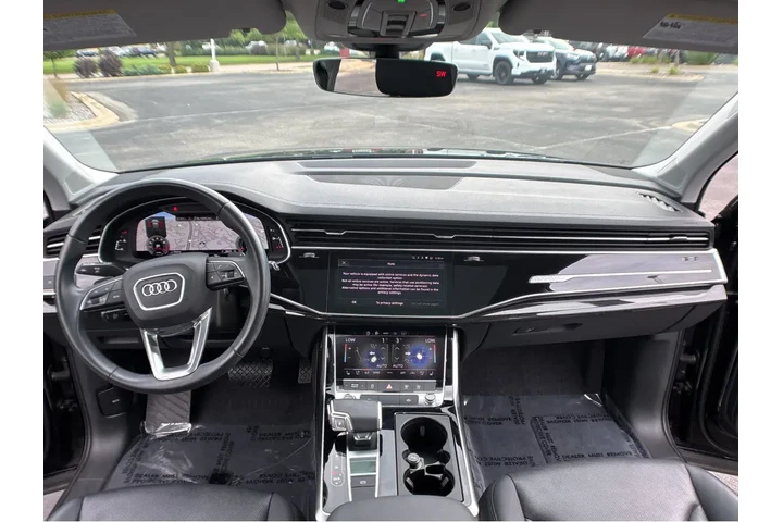 $35000 : 2023 Q7 Premium Plus image 4