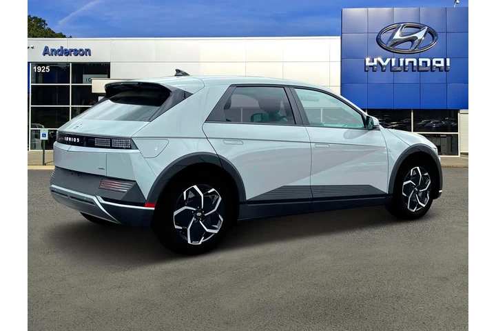 $26899 : Hyundai IONIQ 5 2024 AWD SE image 7