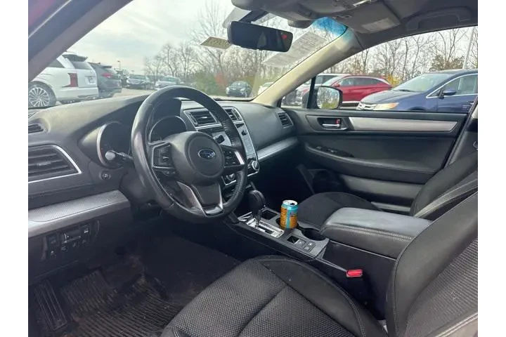 $11872 : Subaru Outback 2018 AWD 2.5i image 7