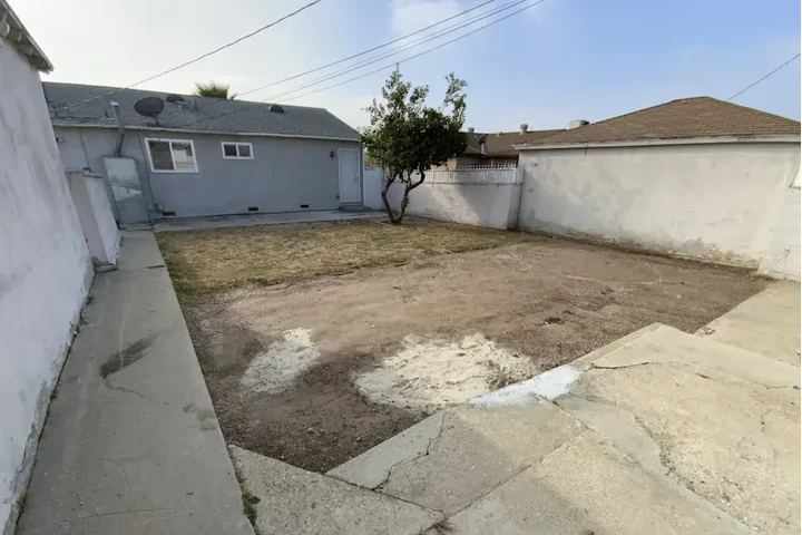 $1100 : 3 bedroom house for rent image 8