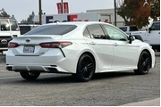 $25497 : Toyota Camry Hybrid 2021 XSE thumbnail