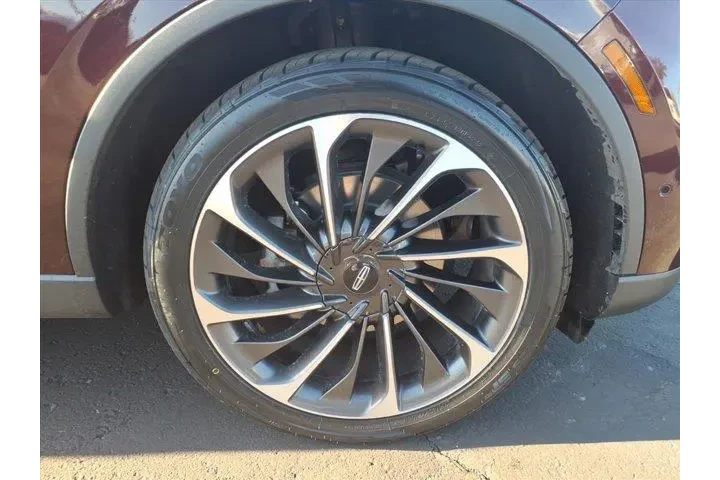 $28192 : Lincoln Aviator 2020 AWD Res image 9