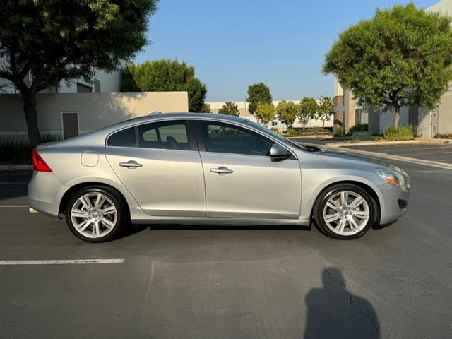 2013 S60 T5 image 7