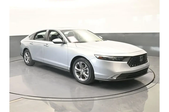 $23991 : Honda Accord 2024 EX 4dr Sed image 8
