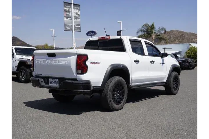 $38676 : Chevrolet Colorado 2024 4x4 image 3