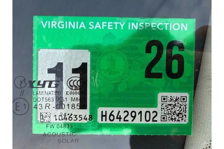 $13550 : 2019 E-PACE P250 image 10