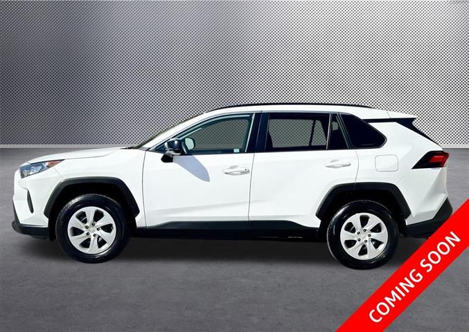 $23477 : 2019 RAV4 LE image 4