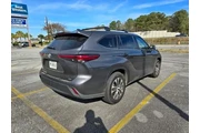 $33487 : Toyota Highlander 2022 XLE 4 thumbnail