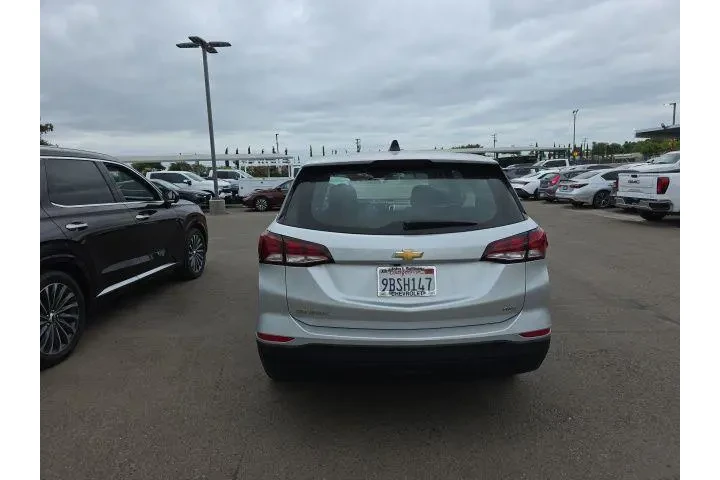 $19775 : Chevrolet Equinox 2022 4x4 L image 5