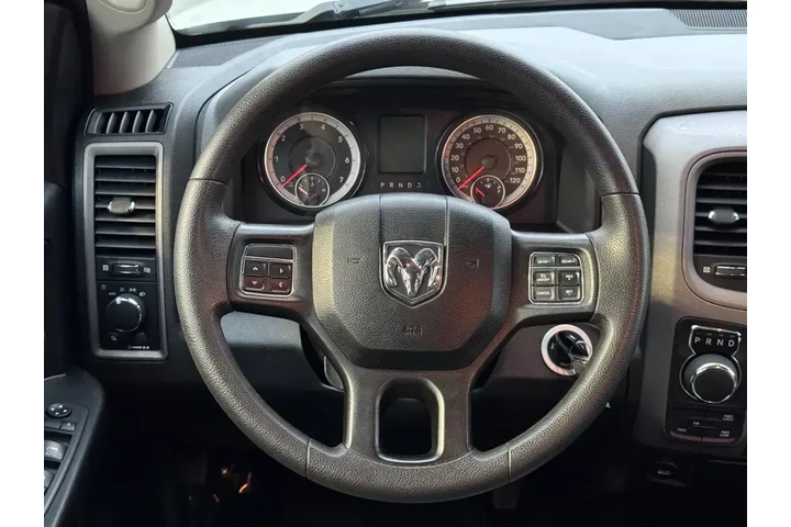 $18000 : Ram 1500 2018 4x4 Express 4d image 5