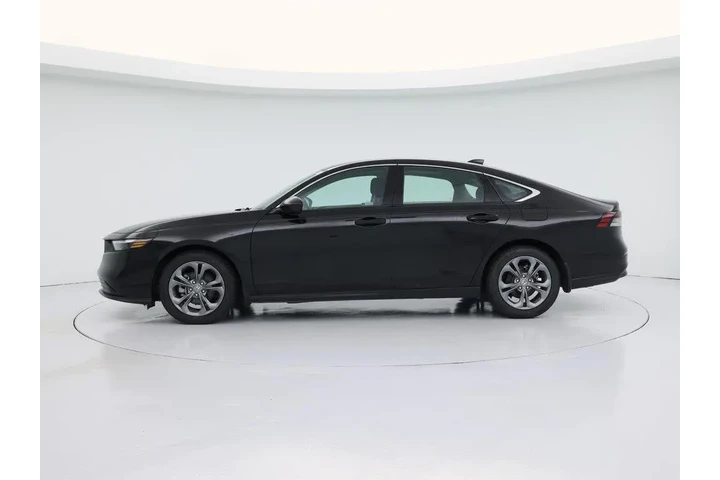 $26998 : Honda Accord 2024 EX 4dr Sed image 3