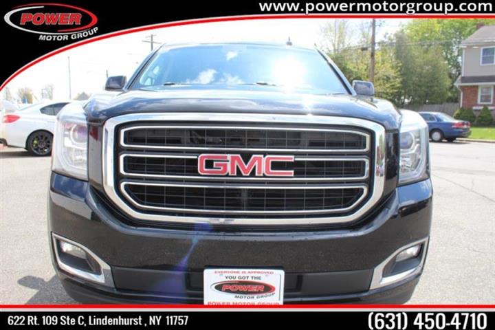 $25995 : Used 2017 Yukon 4WD 4dr SLT f image 2