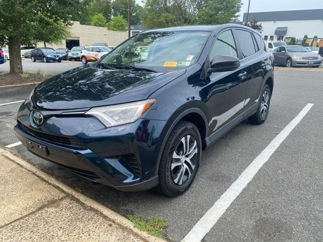 $21999 : PRE-OWNED 2018 TOYOTA RAV4 LE image 1