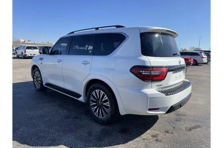 $25982 : Nissan Armada 2021 4x4 SL 4d image 5