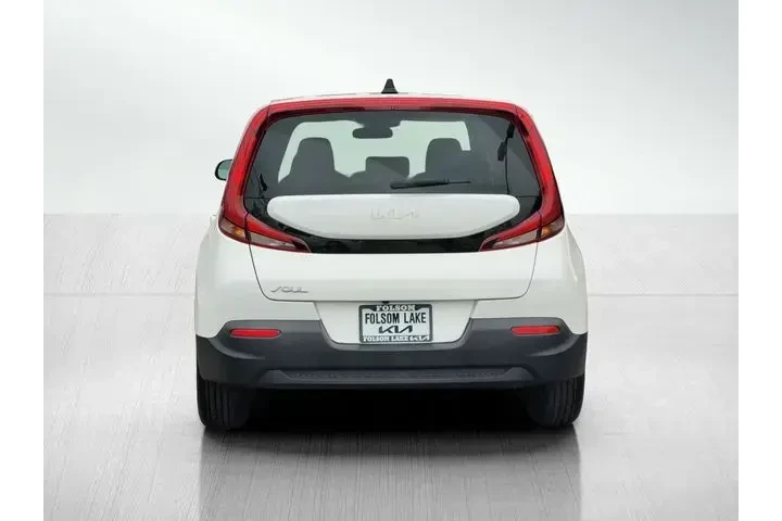 $12546 : Kia Soul 2022 LX 4dr Crossov image 5