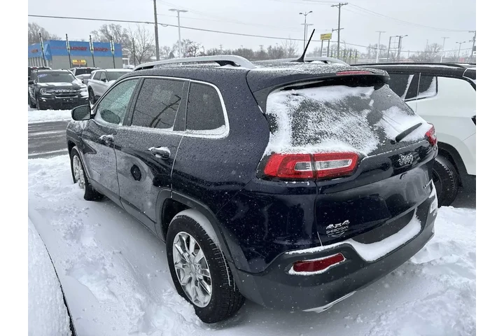 $12977 : Jeep Cherokee 2015 4x4 Limit image 3
