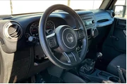$15495 : Jeep Wrangler 2015 4x4 Sport thumbnail