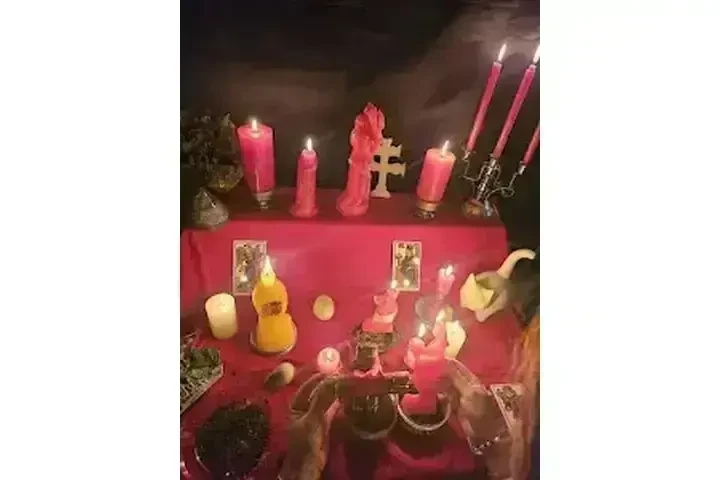 EL AMOR NO SE RUEGA SE DOMINA image 2