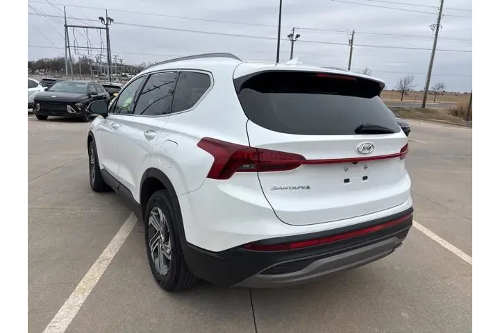 $21998 : Hyundai SANTA FE 2023 SEL 4d image 3