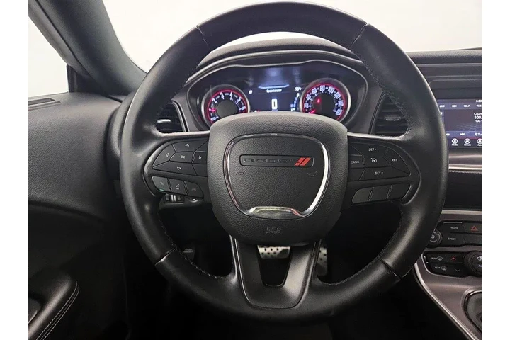 $17998 : Dodge Challenger 2019 SXT 2d image 10