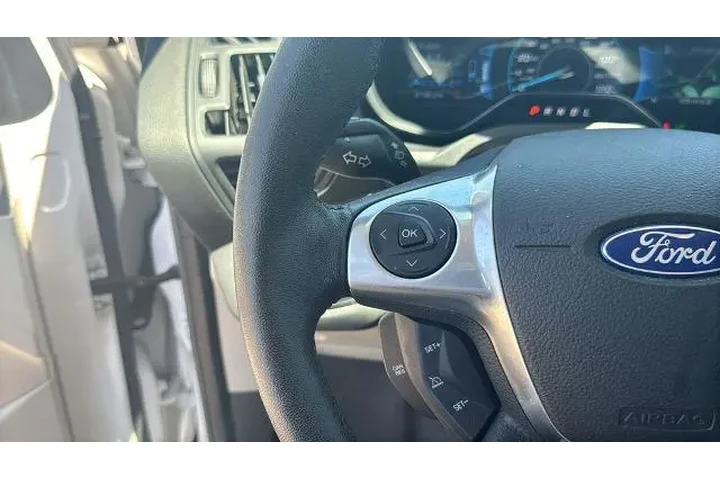 $11258 : Ford C-MAX Hybrid 2015 SEL 4 image 10