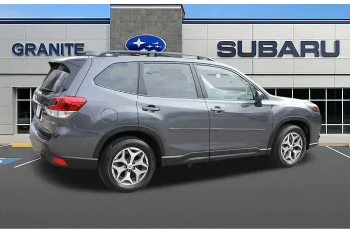 $28727 : Subaru Forester 2024 AWD Pre image 10