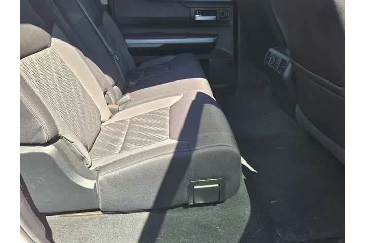 $39975 : Toyota Tundra 2021 4x2 SR5 4 image 5