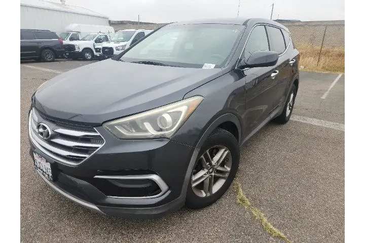 $11821 : Hyundai SANTA FE Sport 2017 image 4