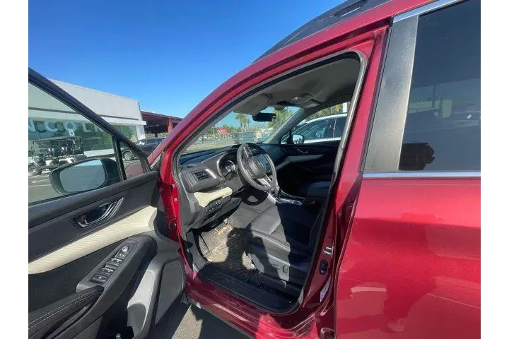 $21956 : Subaru Ascent 2019 AWD Premi image 10