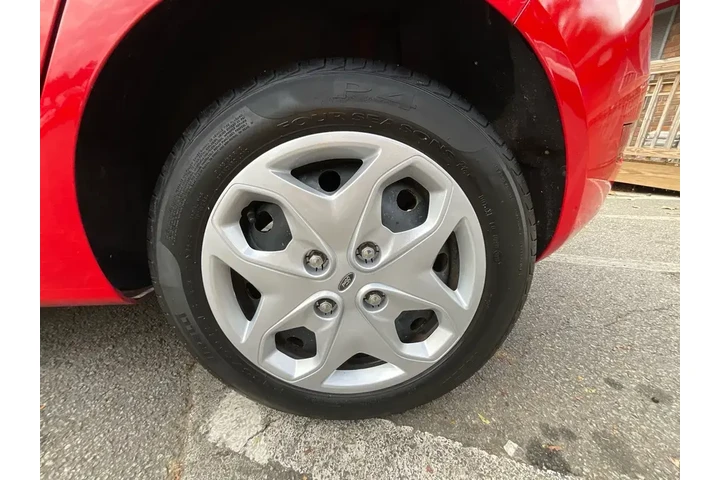 $4985 : Ford Fiesta 2013 SE 4dr Hatc image 9