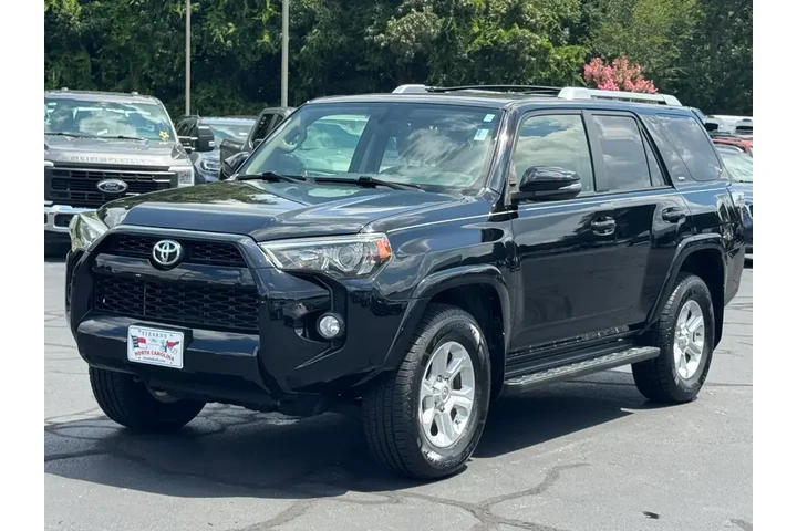 $32974 : Toyota 4Runner 2018 4x4 SR5 image 3