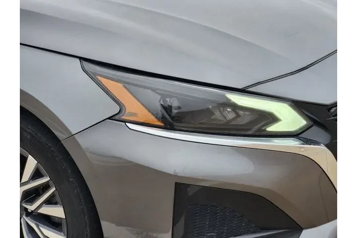 $19543 : Nissan Altima 2024 2.5 SV 4d image 10