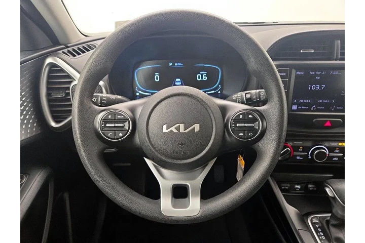 $16998 : Kia Soul 2024 LX 4dr Crossov image 10