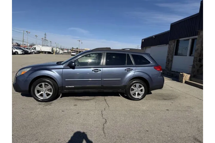 $5450 : 2013 Outback 2.5i Limited image 3